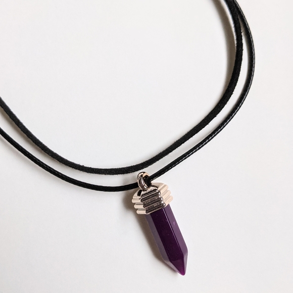Velvet Choker with purple pendant - Picture 6 of 8